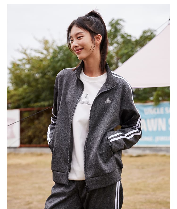 セットアップ　スタイリッシュトラックスーツセットアップ