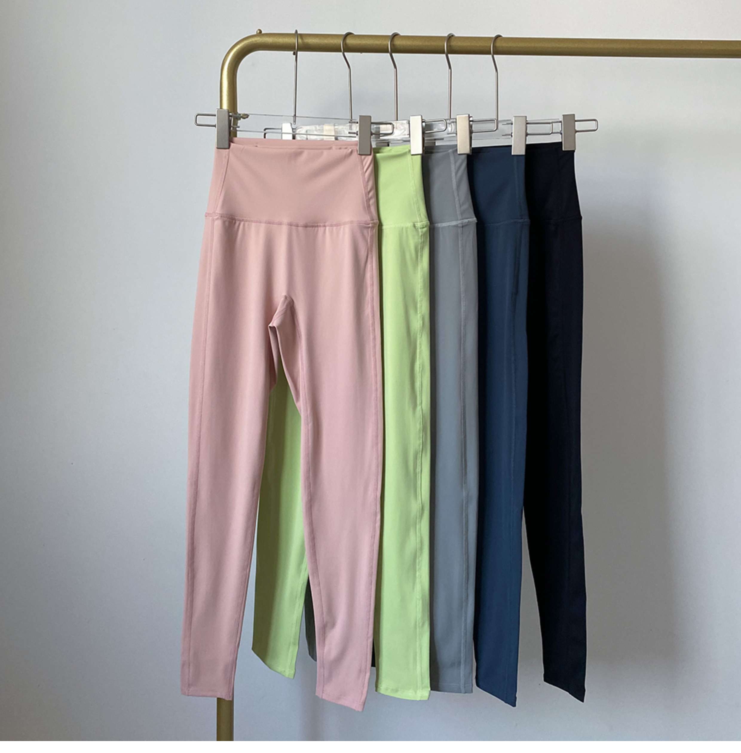 レギンス　モールドフィット美脚レギンス