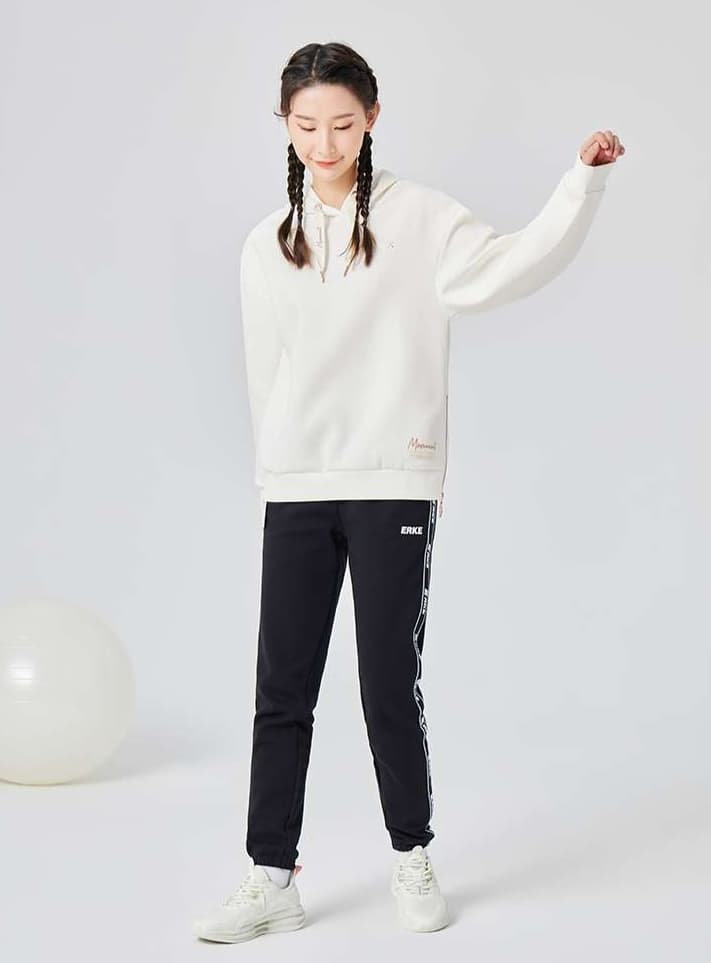ロングパンツ　サイドラインスポーツパンツ