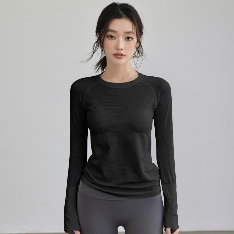 ロングTシャツ　スタイリッシュフィットネスロングTシャツ