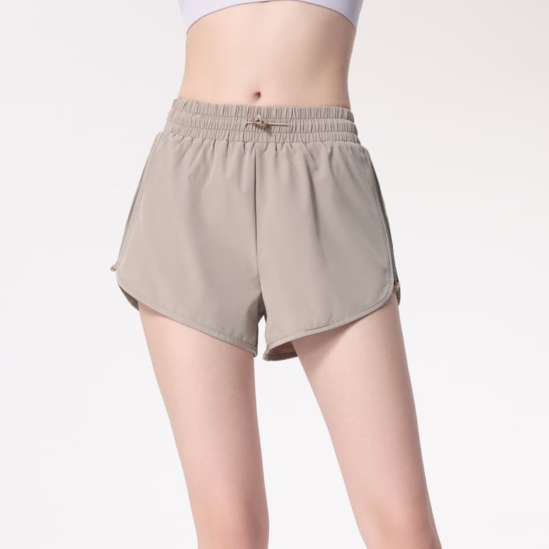 ショートパンツ　スポーティー美脚ショートパンツ