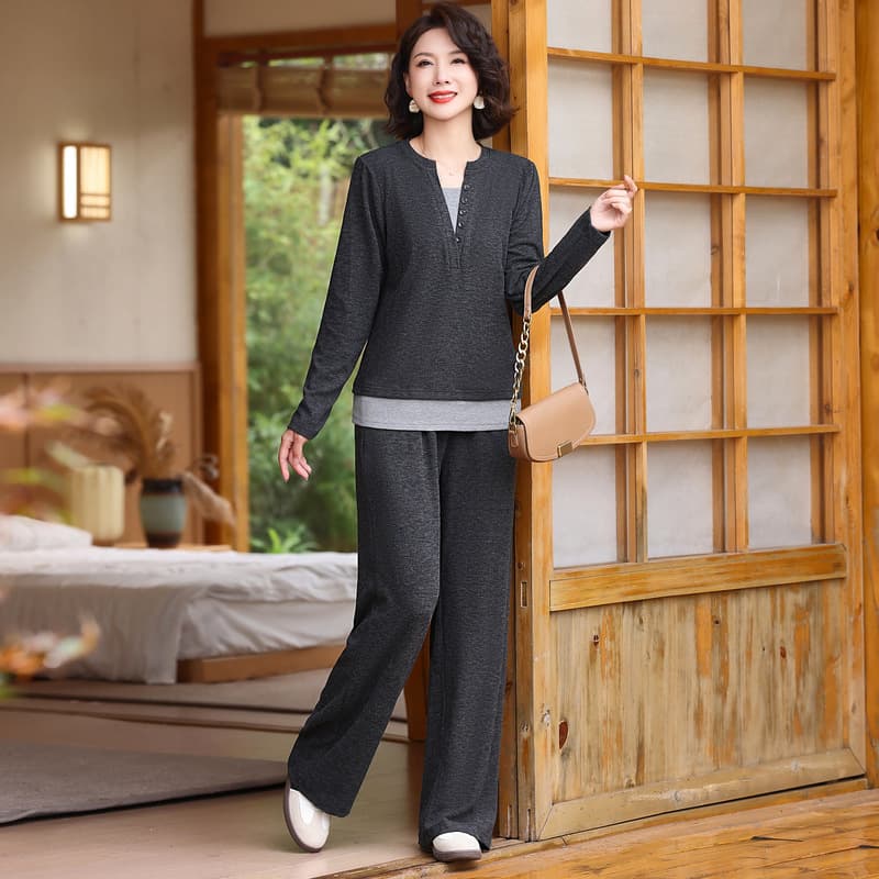 セットアップ　ゆったりシルエット上下セットアップ