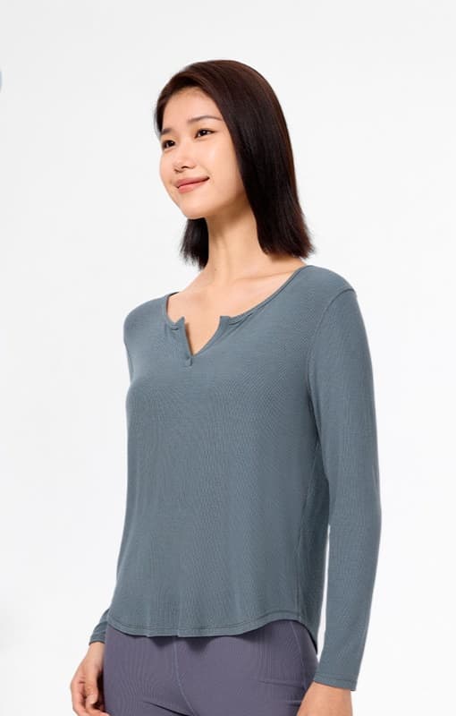 ロングTシャツ　究極の快適さスポーツロングティーシャツ
