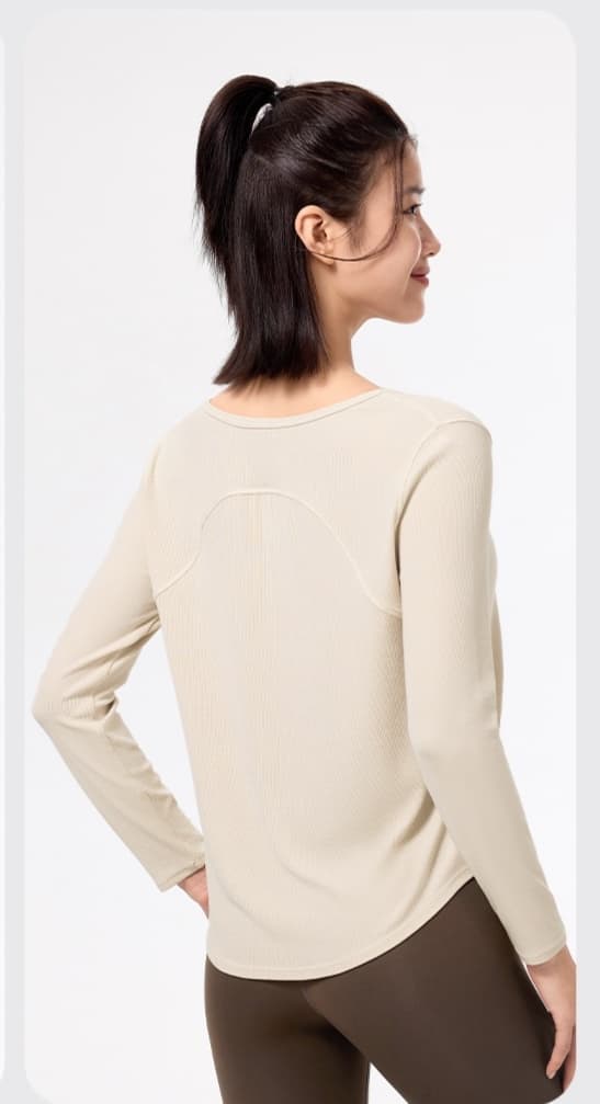 ロングTシャツ　究極の快適さスポーツロングティーシャツ