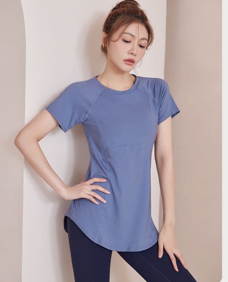 Tシャツ　レディーススポーツウェア なめらか曲線 吸汗速乾トップス