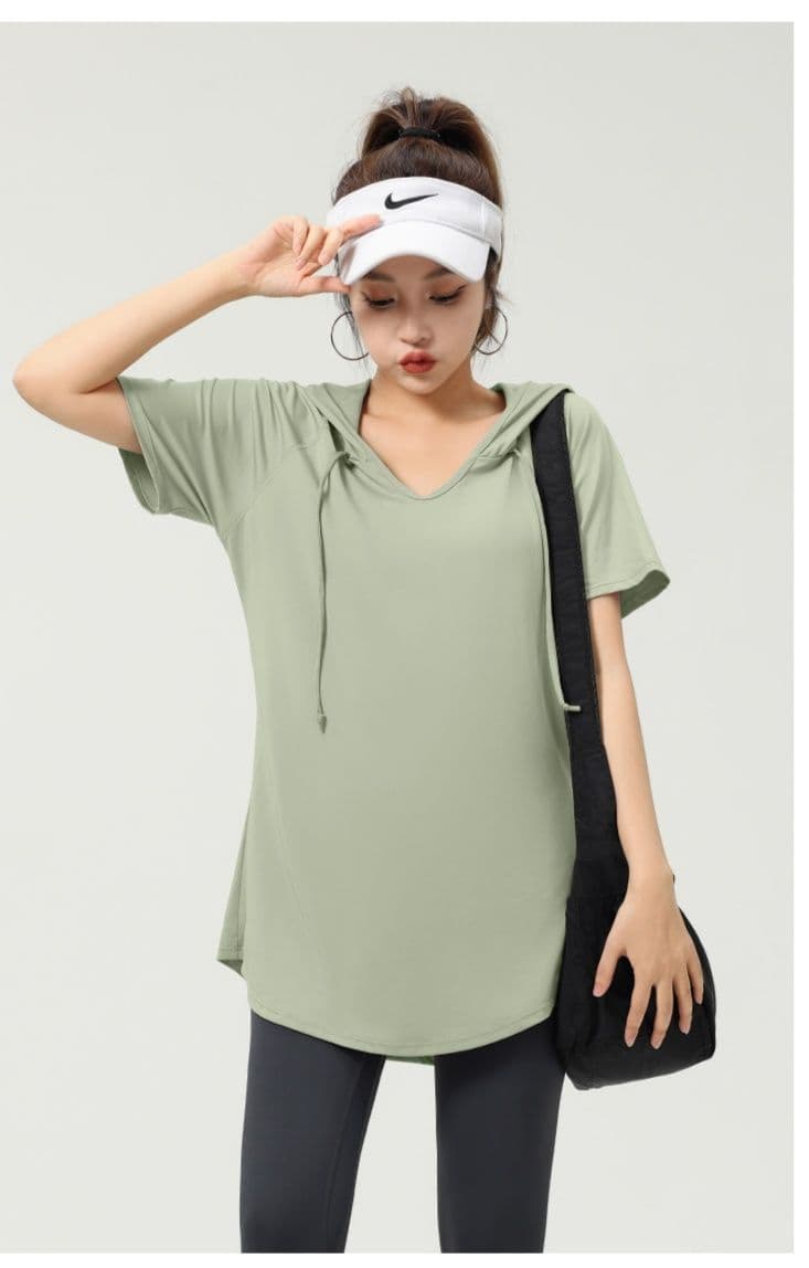 Tシャツ　レディーススポーツウェア フード付きリラックスチュニック