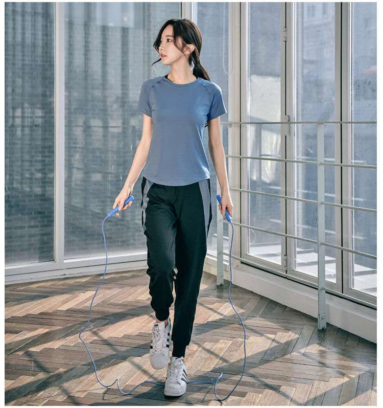 セットアップ　スポーティー長袖シャツ＆美シルエットパンツ　ツーピースセット