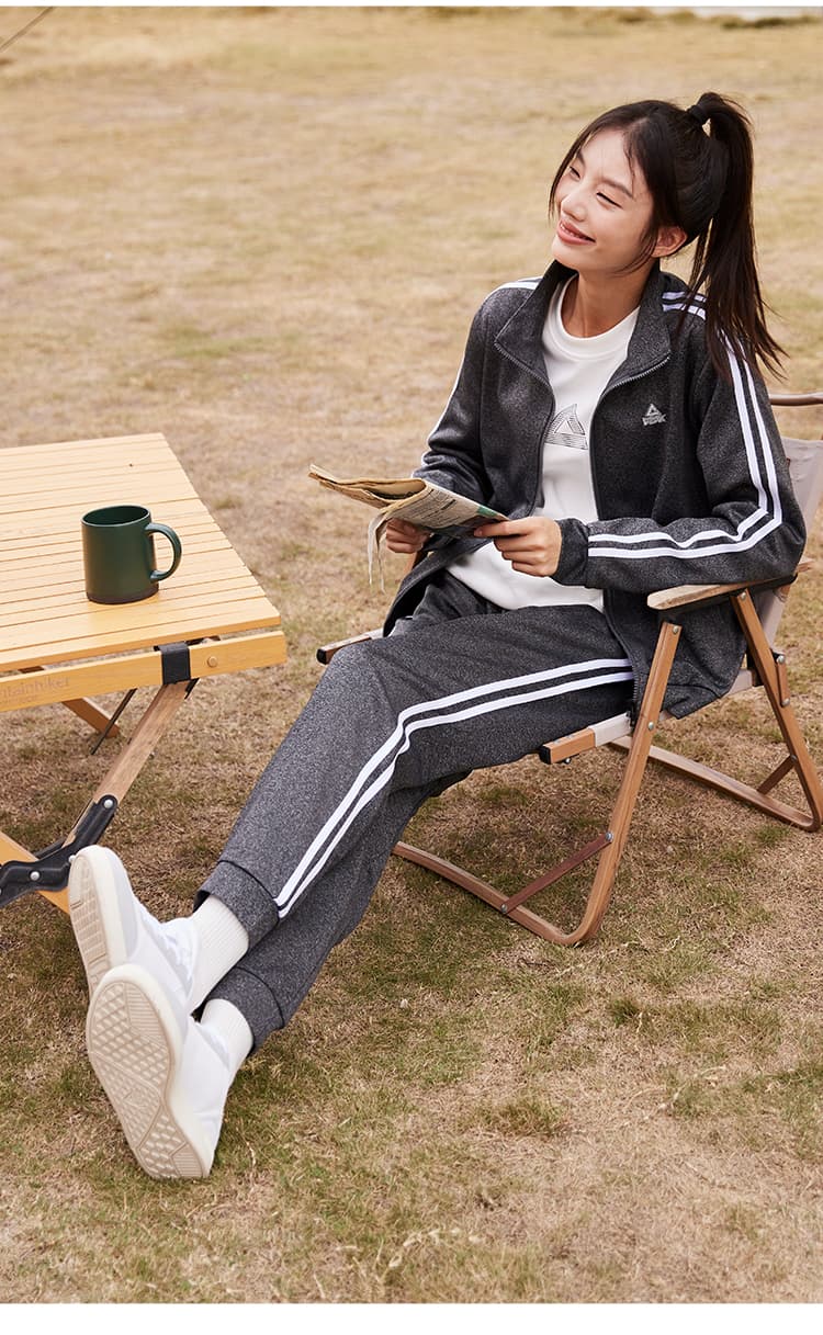 セットアップ　スタイリッシュトラックスーツセットアップ