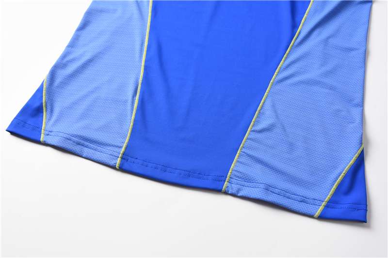 Tシャツ　スポーティ機能性半袖シャツ