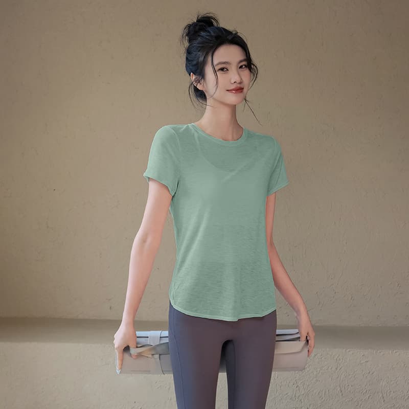 Tシャツ　レディーススポーツウェア シルエット美人 半袖さらりトップス