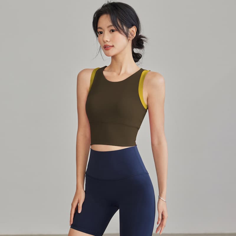 セットアップ　レディーススポーツウェア美姿勢サポート スポーツセットアップ