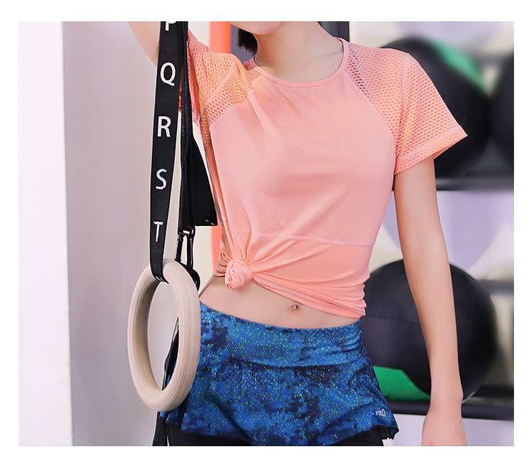 Tシャツ　通気性抜群メッシュスポーツシャツ