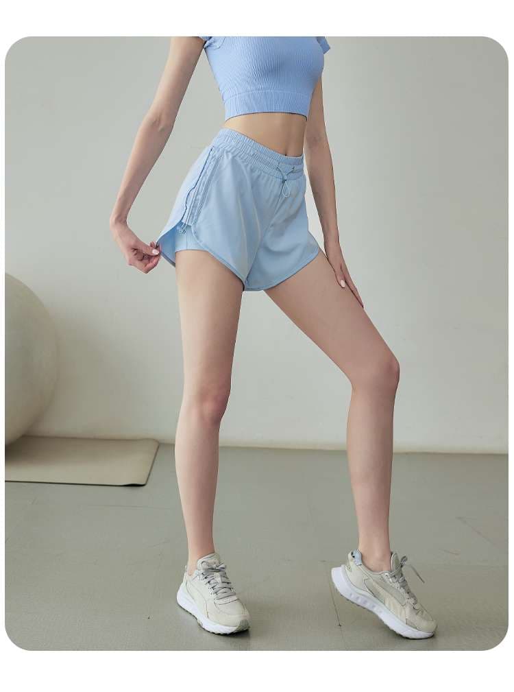 ショートパンツ　スポーティー美脚ショートパンツ