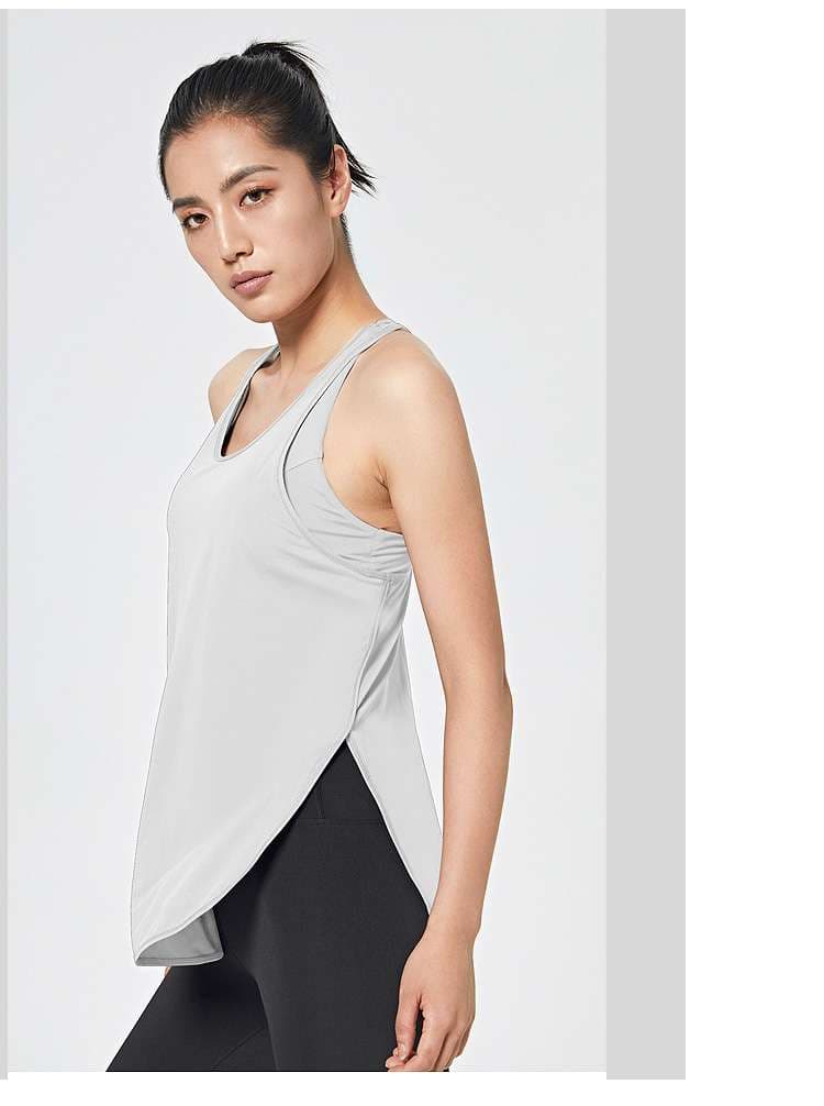 タンクトップ　スポーティーシルエット背中開きタンク