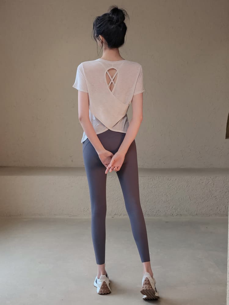 Tシャツ　レディーススポーツウェア シルエット美人 半袖さらりトップス