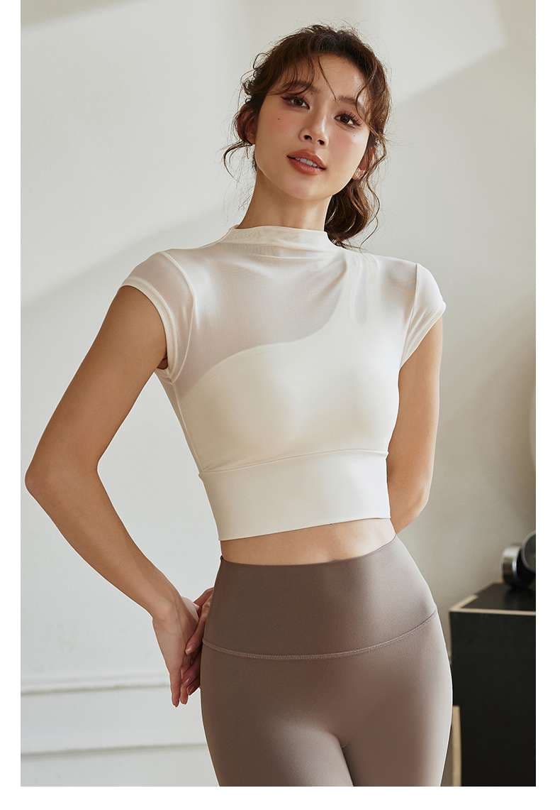 Tシャツ　洗練シルエットスポーツクロップトップ