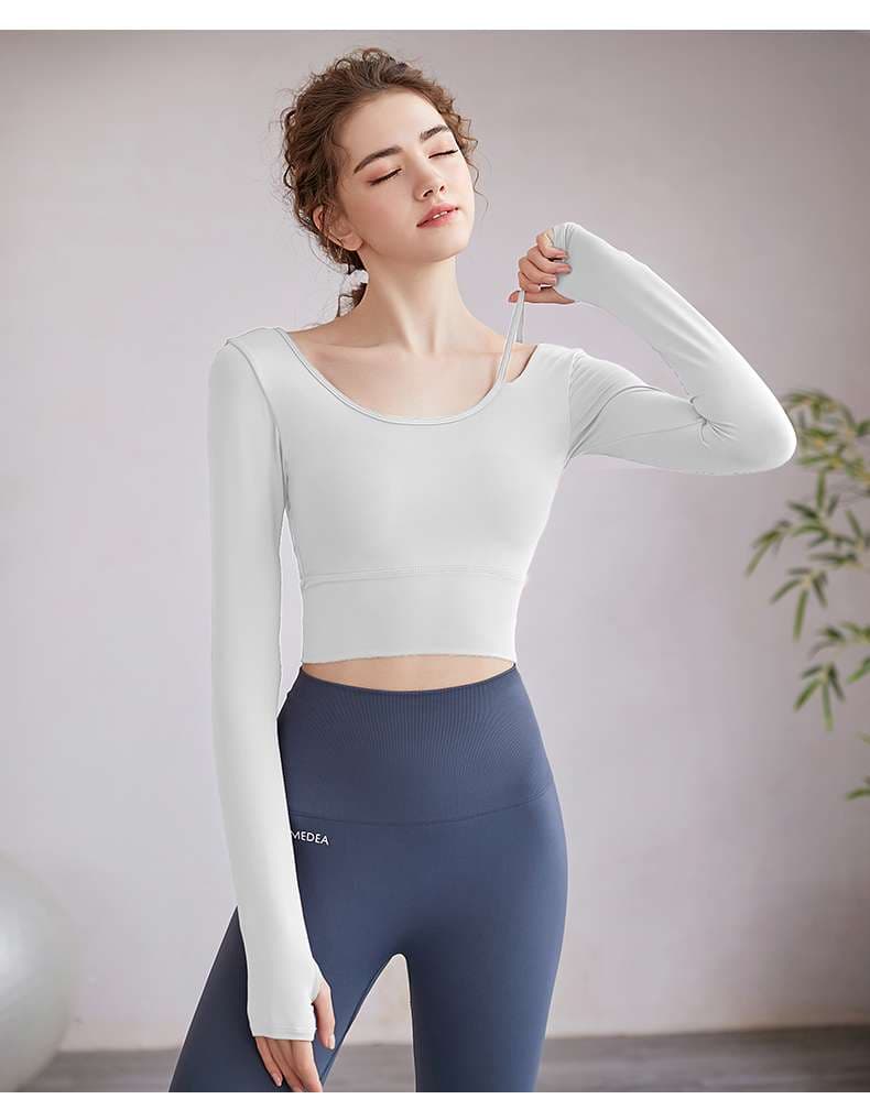 ロングTシャツ　スタイリッシュスリムフィットトップス