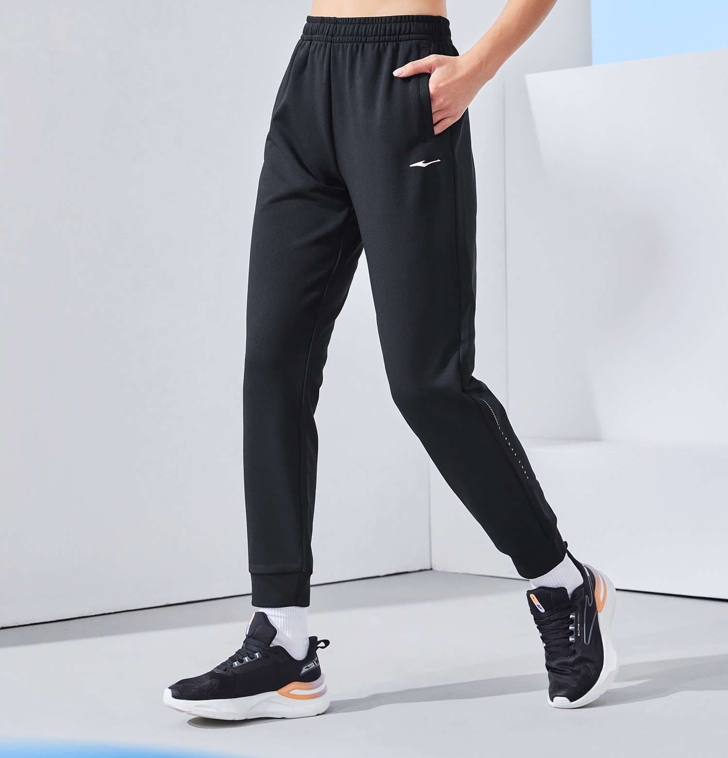 ロングパンツ　アスリートストレッチロングパンツ