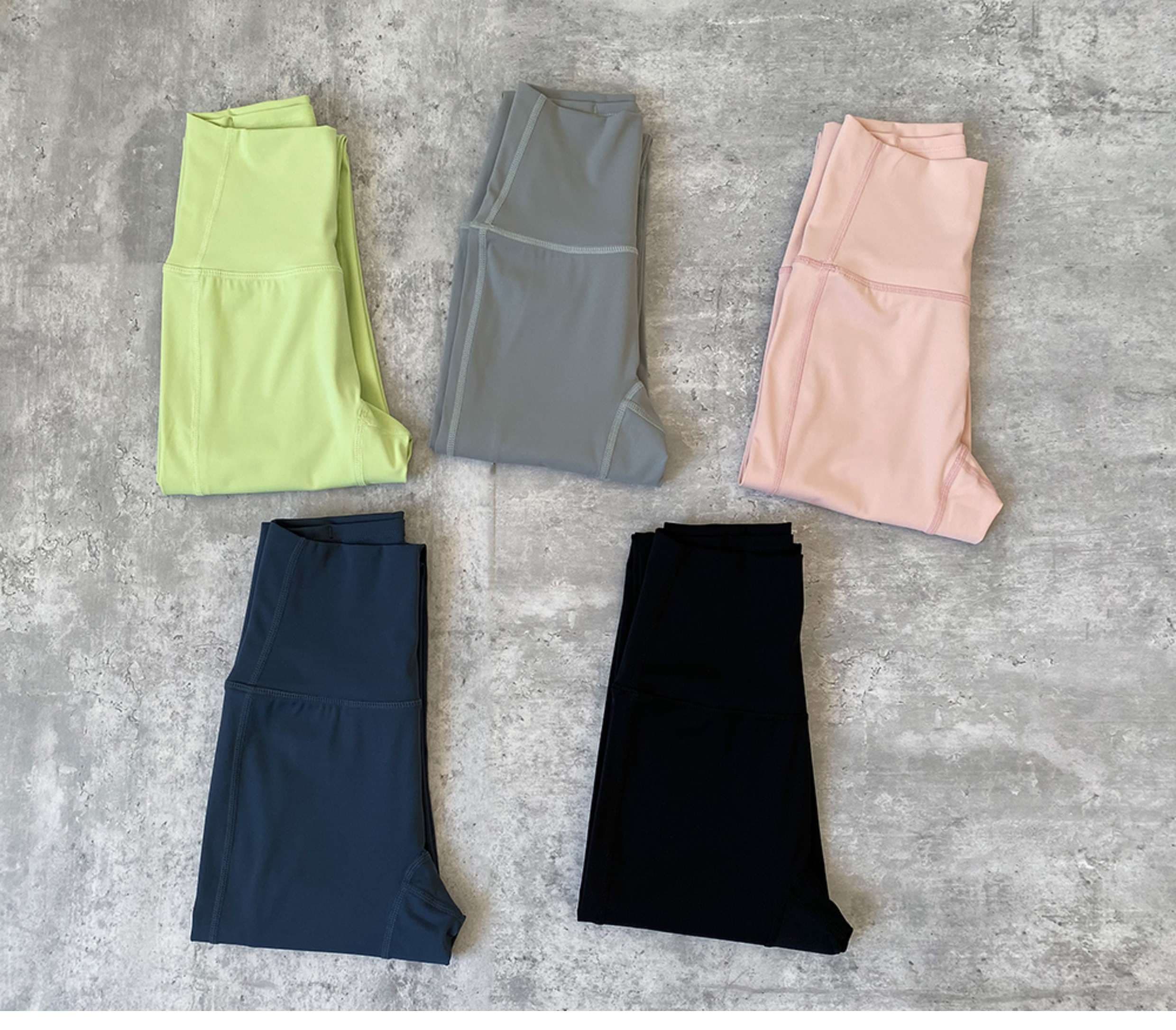 レギンス　モールドフィット美脚レギンス