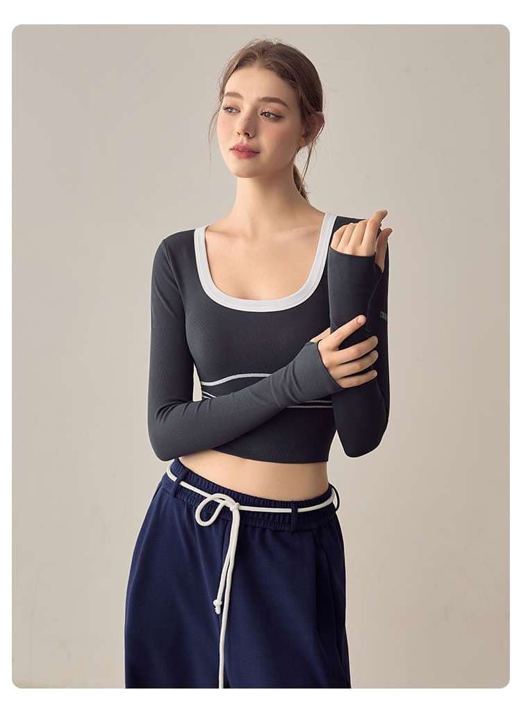 ロングTシャツ　スタイリッシュスポーツクロップトップ