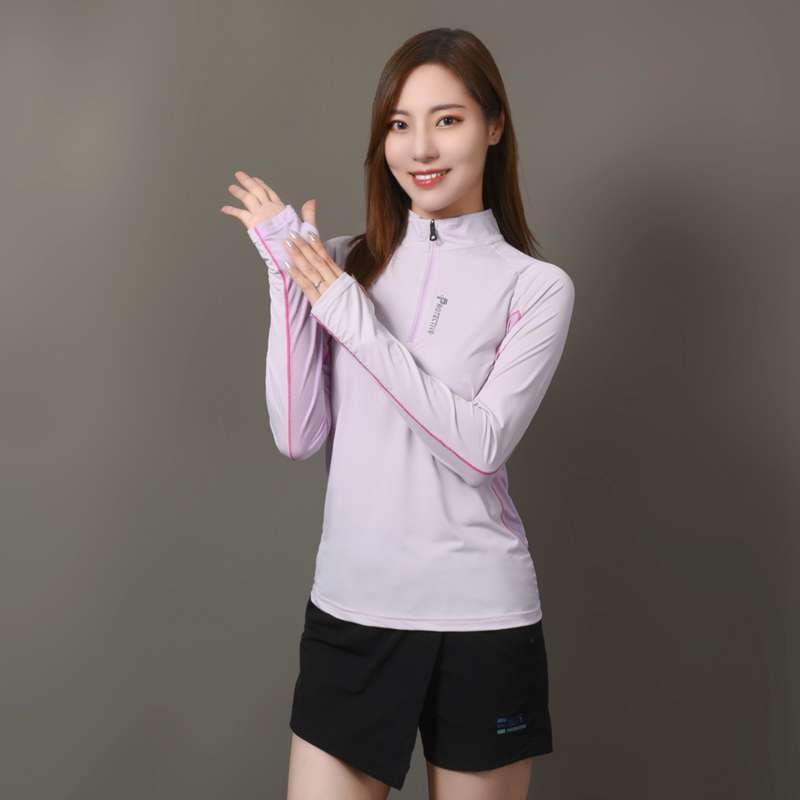 ロングTシャツ　軽量ハイネックランニングウェア