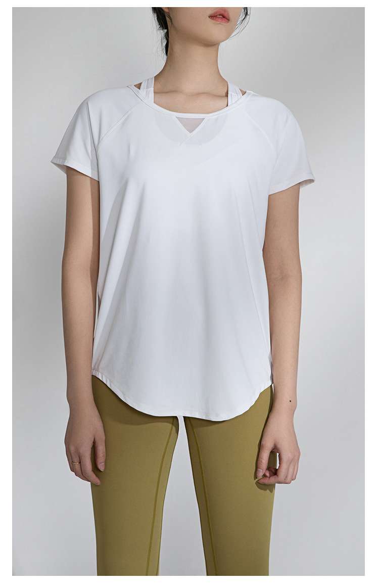 Tシャツ　バックデザインスポーツシャツ