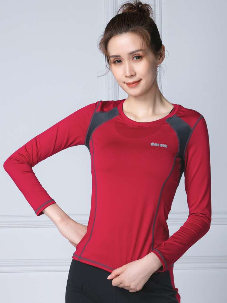 ロングTシャツ　スタイリッシュフィットネストップス