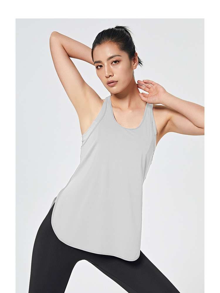 タンクトップ　スポーティーシルエット背中開きタンク