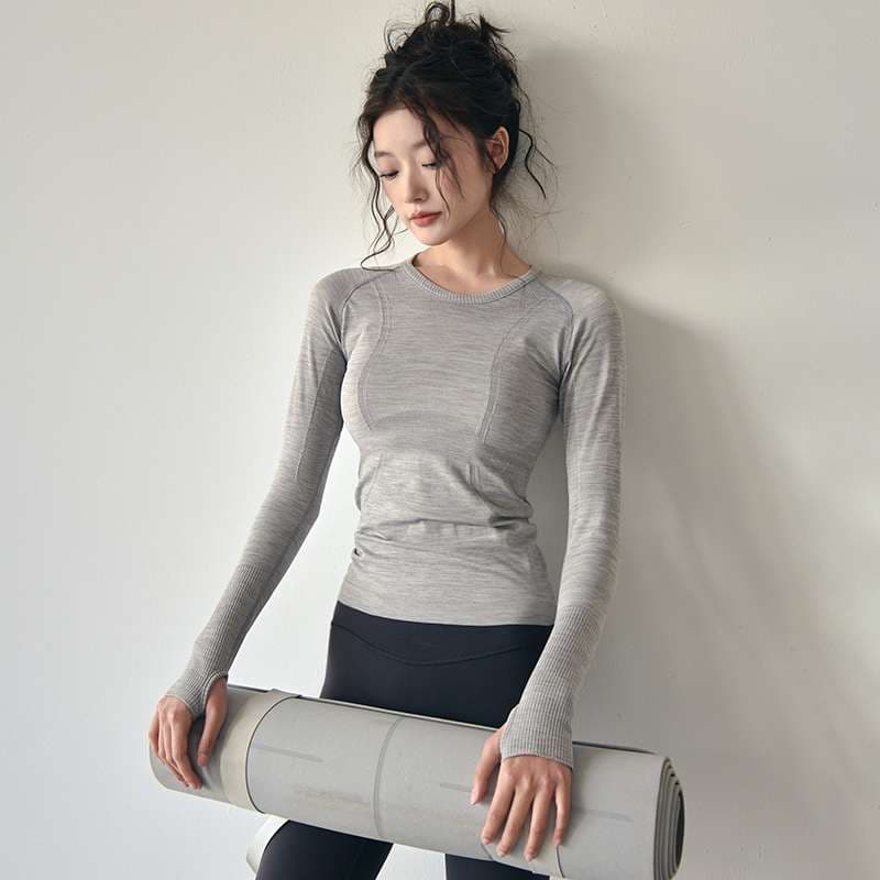 ロングTシャツ　シームレスフィットアスレチックトップス