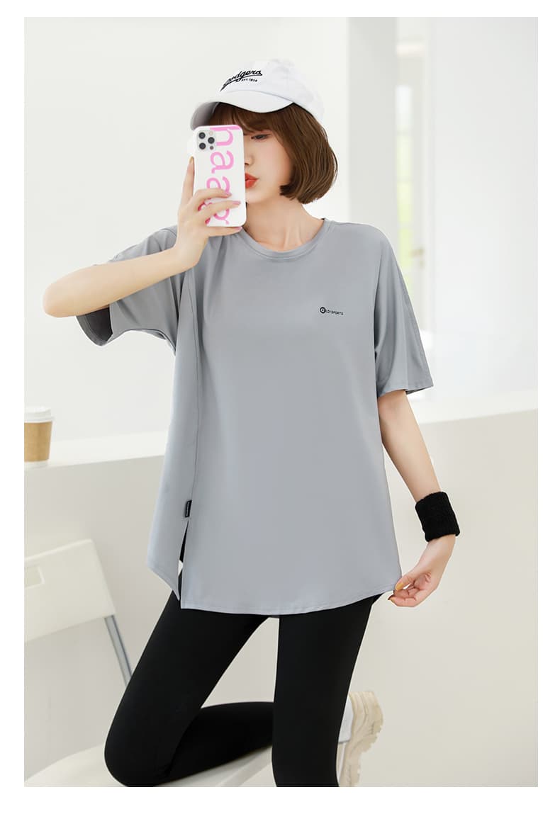 Tシャツ　レディーススポーツウェア リラックスシルエット ゆったりフィットＴシャツ