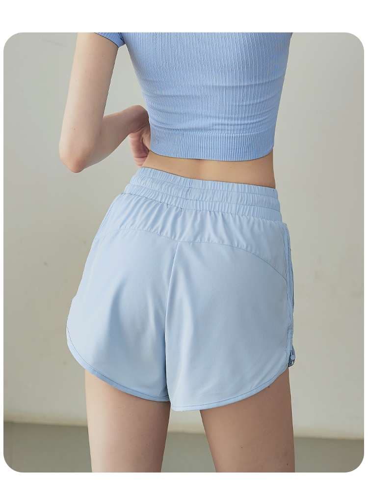 ショートパンツ　スポーティー美脚ショートパンツ