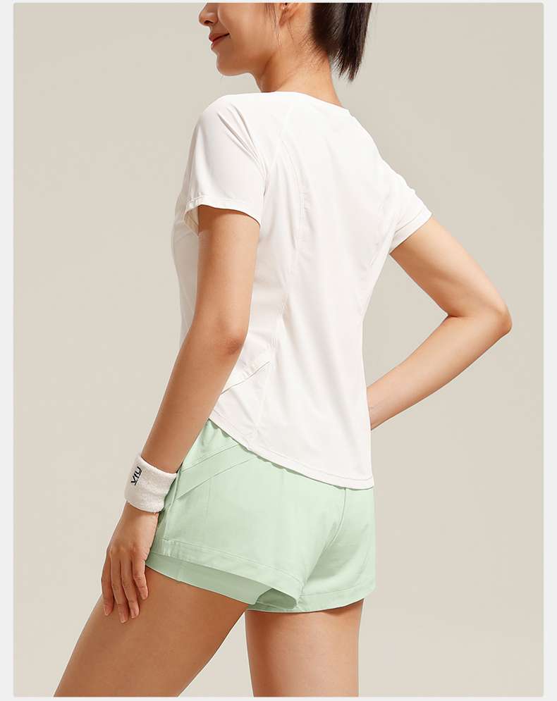 Tシャツ　軽量速乾ランニングTシャツ