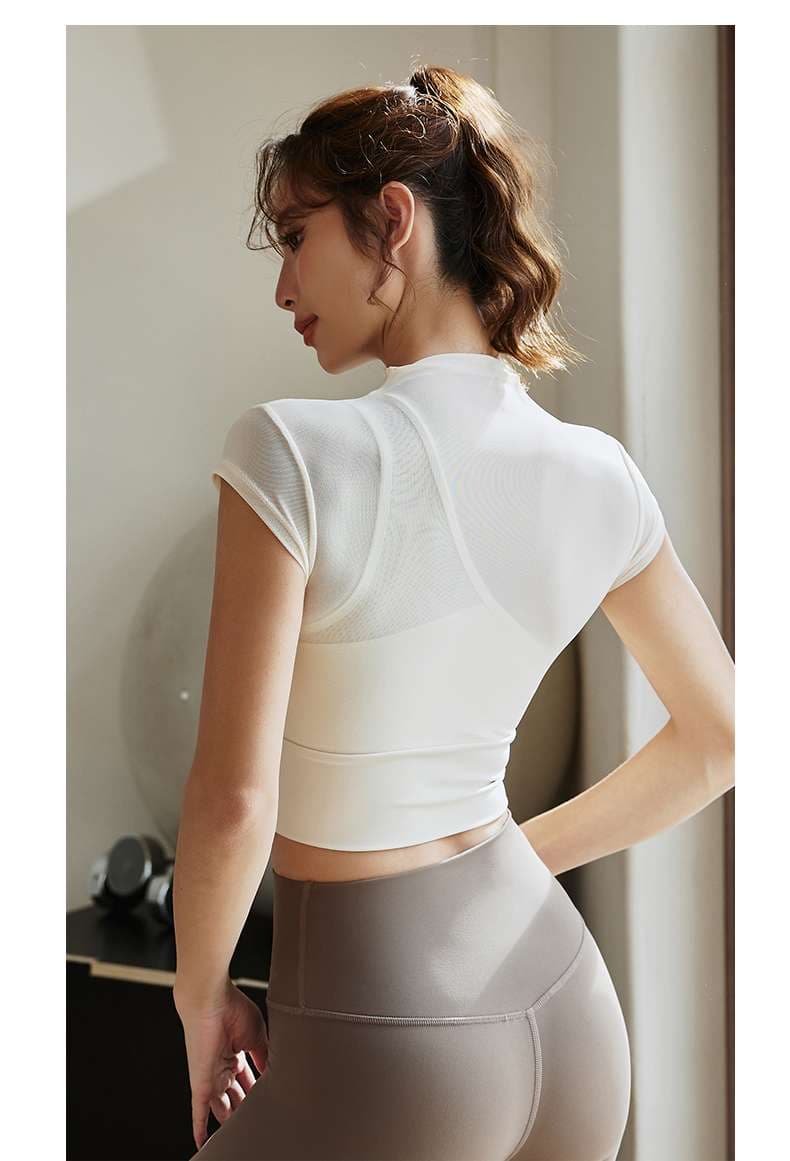 Tシャツ　洗練シルエットスポーツクロップトップ