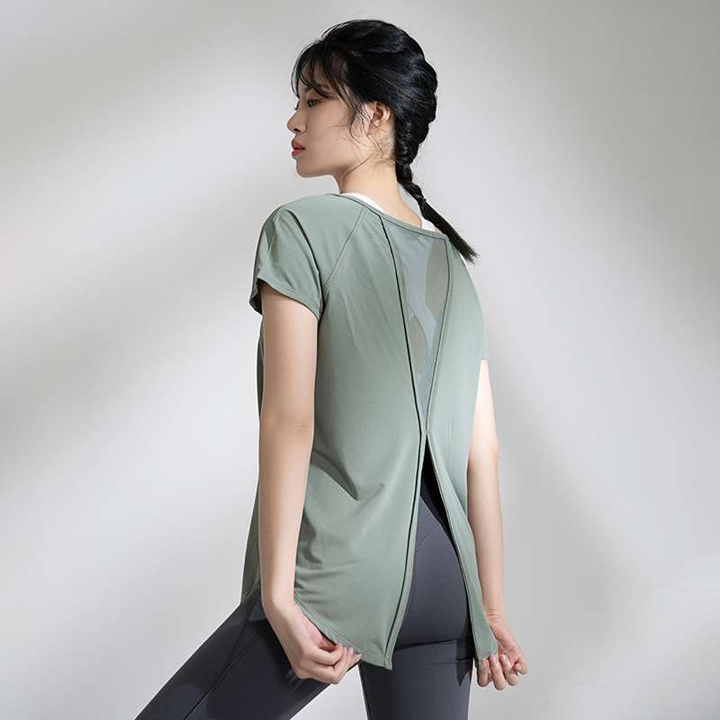 Tシャツ　バックデザインスポーツシャツ