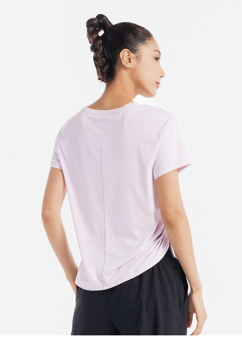Tシャツ　サイドシャーリングアクティブトップス