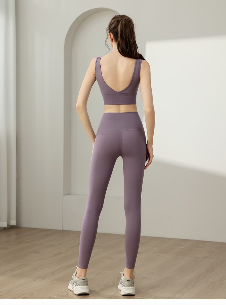 セットアップ　シームレス フィットスポーツセットアップ