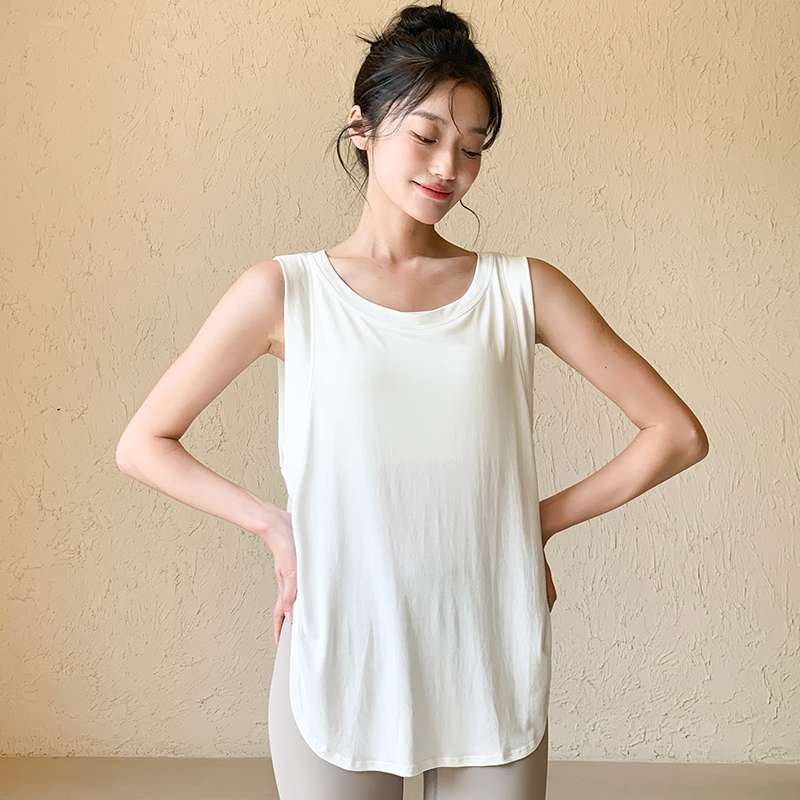タンクトップ　リラックスヨガタンクトップ