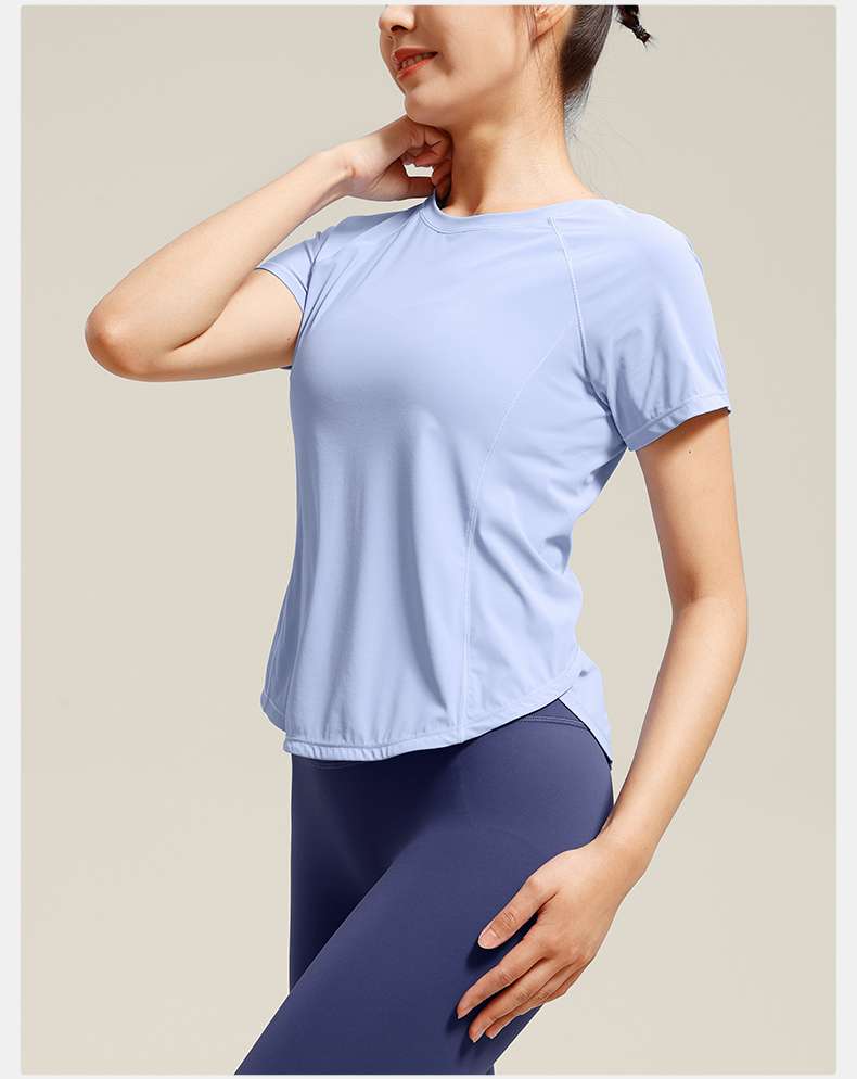 Tシャツ　軽量速乾ランニングTシャツ