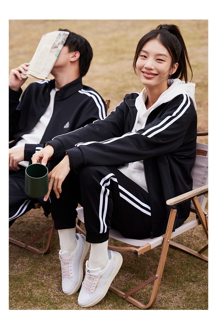 セットアップ　スタイリッシュトラックスーツセットアップ