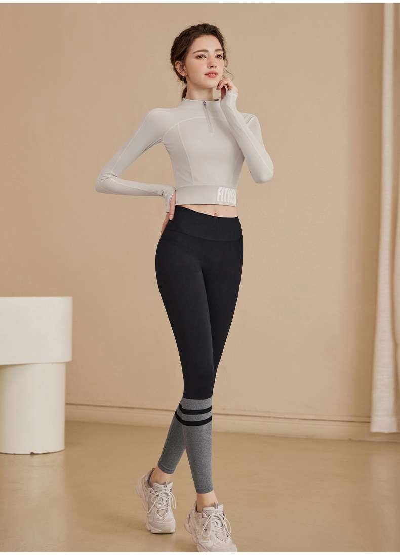 ロングTシャツ　スタイリッシュフィットネスクロップトップ