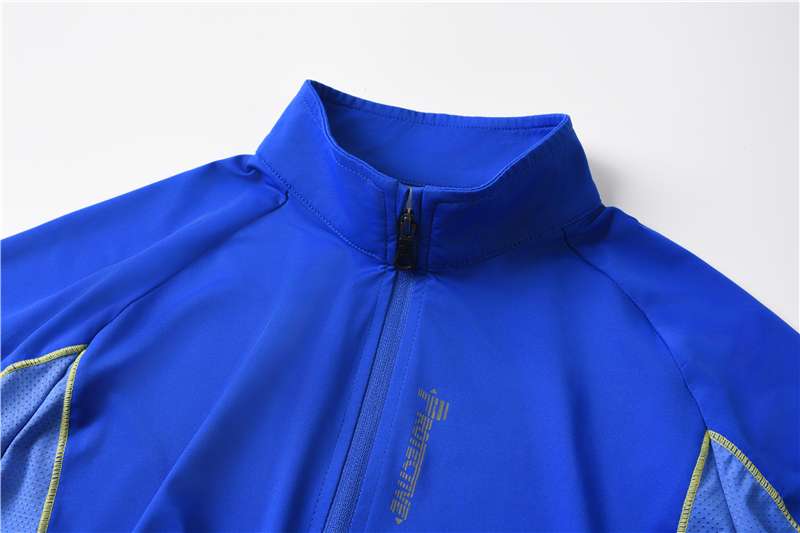 Tシャツ　スポーティ機能性半袖シャツ