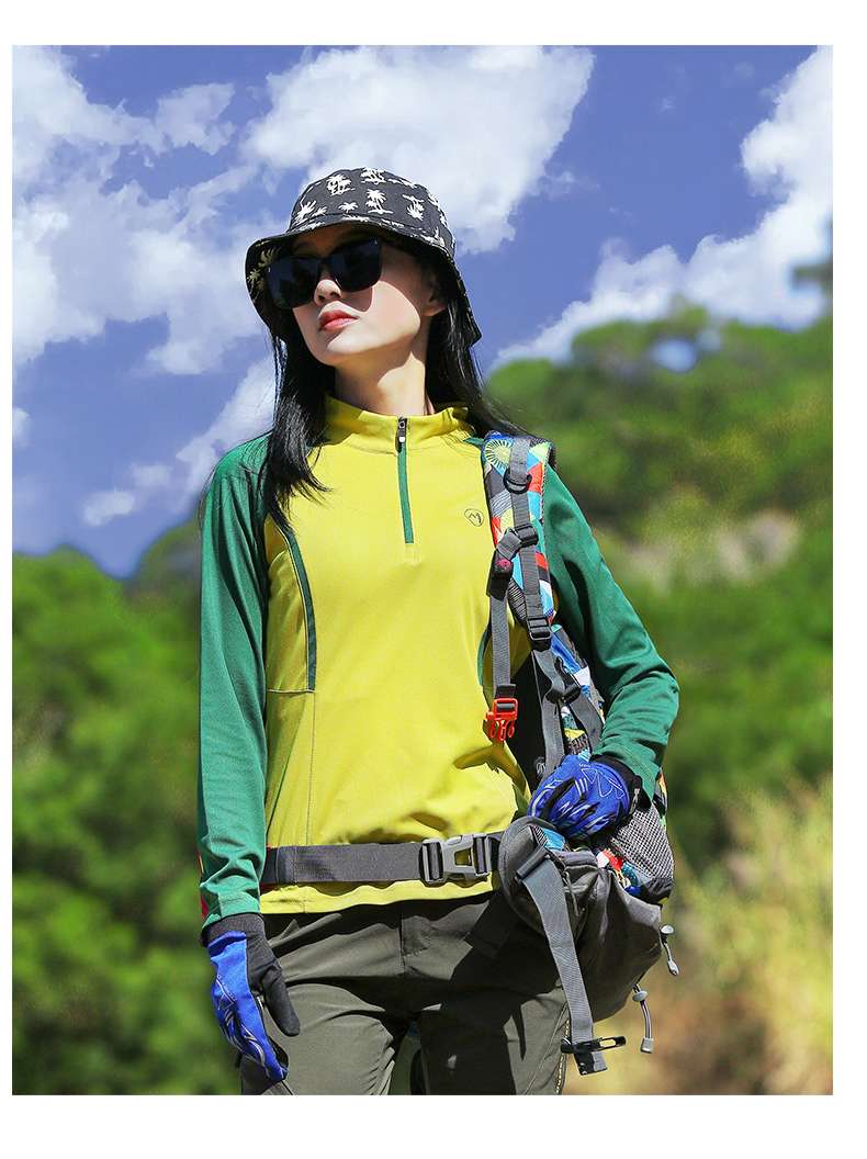 ロングTシャツ　アウトドア向け機能性ハイブリッドトップス