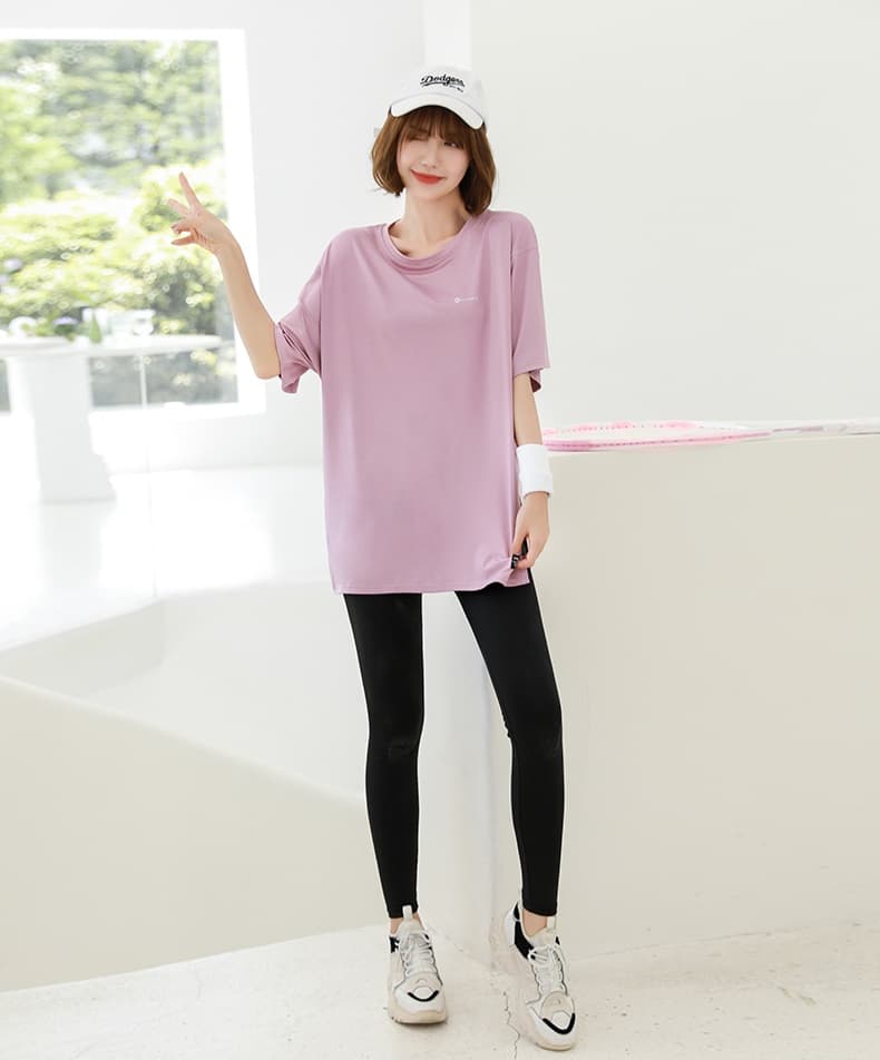Tシャツ ゆったりフィットスポーツカットソー