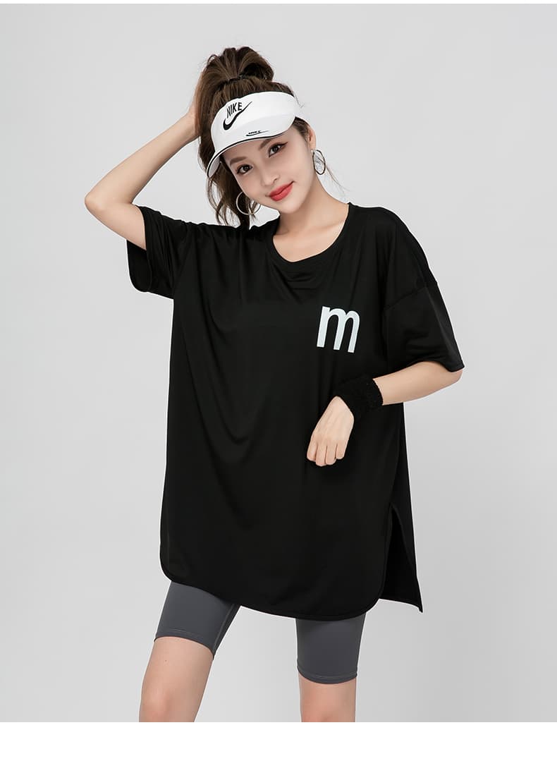 Tシャツ レディーススポーツウェア シンプルロゴ ゆったりフィットTシャツ