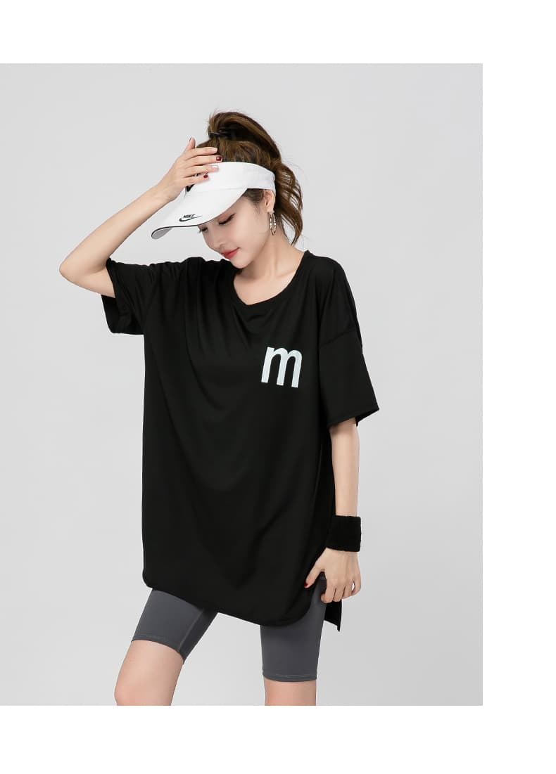 Tシャツ レディーススポーツウェア シンプルロゴ ゆったりフィットTシャツ