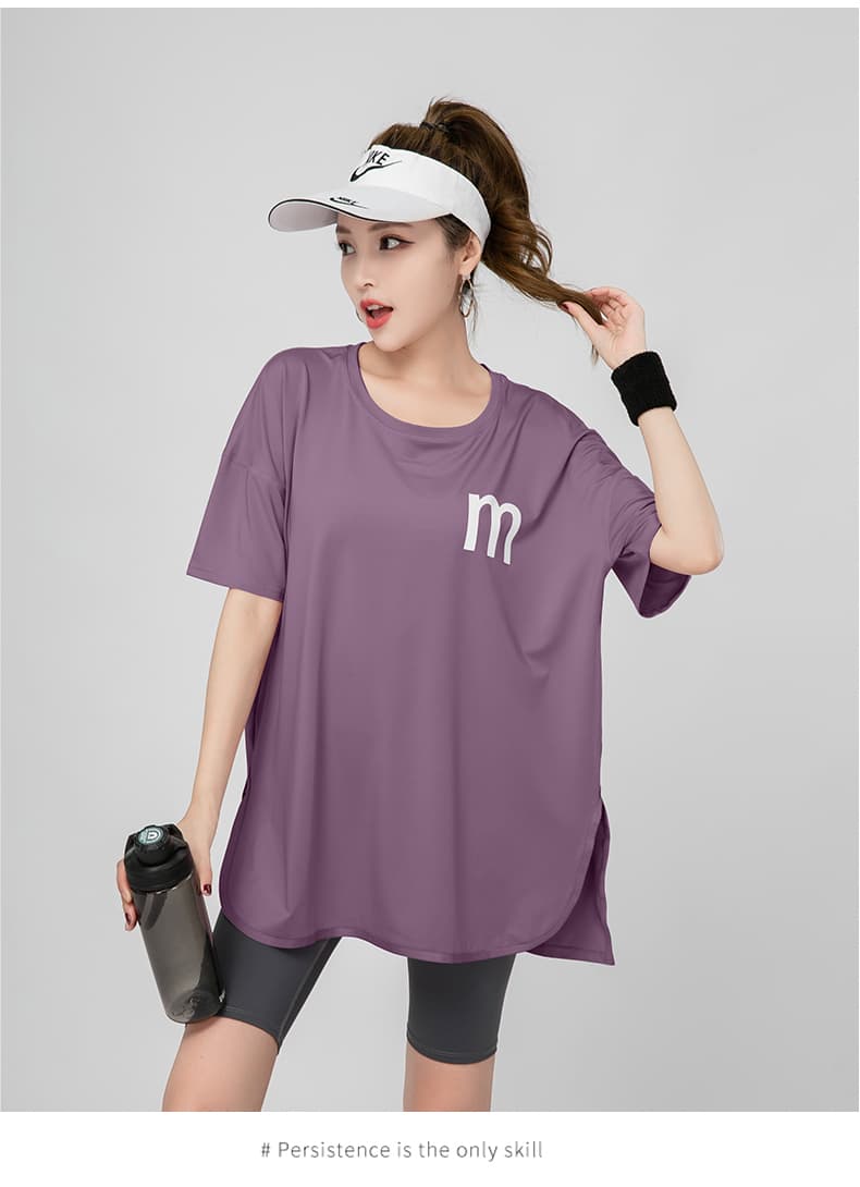 Tシャツ レディーススポーツウェア シンプルロゴ ゆったりフィットTシャツ