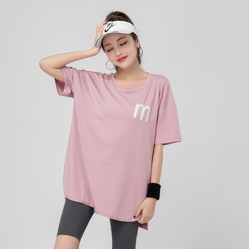 Tシャツ レディーススポーツウェア シンプルロゴ ゆったりフィットTシャツ