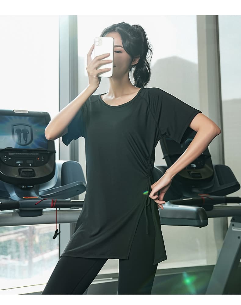 Tシャツ レディーススポーツウェア サイドギャザーリラックスフィットトップス